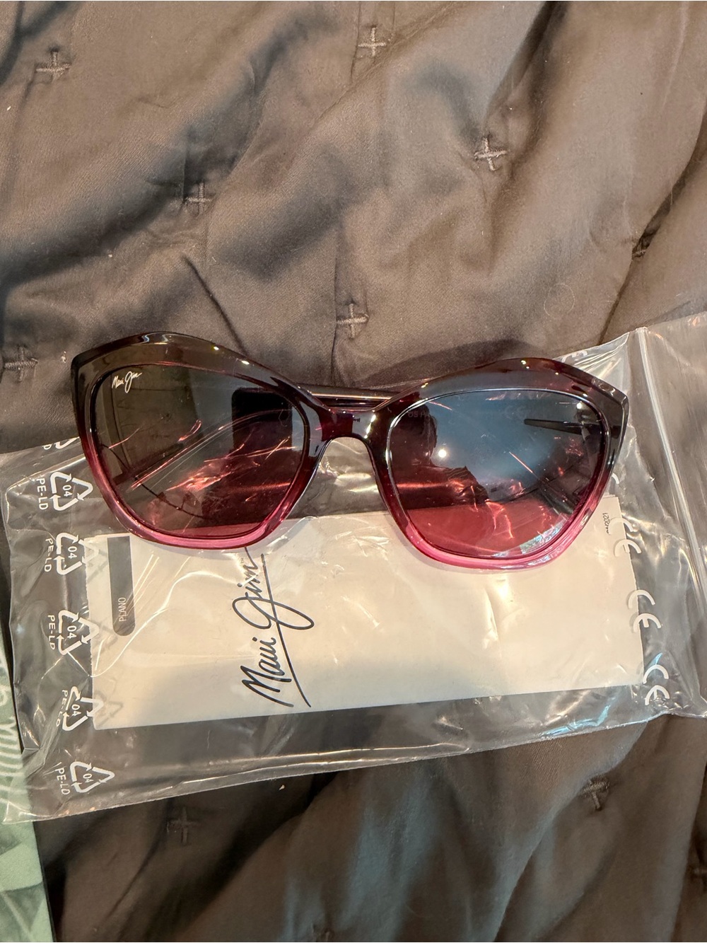 Maui Jim’s Women's Gradient Pink Cat-Eye Sunglasses (NWT) - Picture 5 of 6